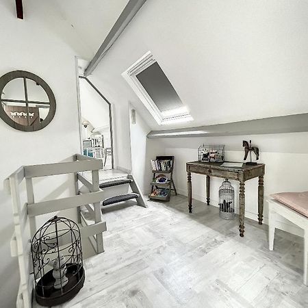 Chambres D'Hotes La Clef Des Champs Montpinchon 외부 사진