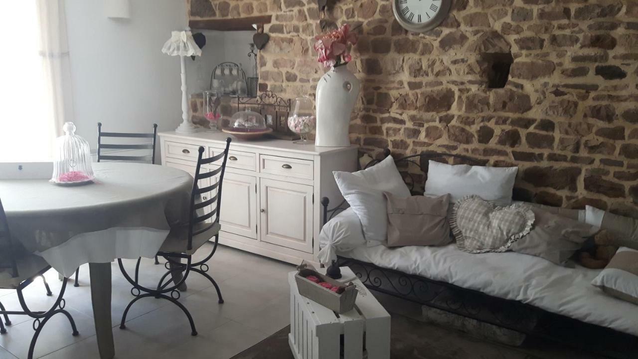 Chambres D'Hotes La Clef Des Champs Montpinchon 외부 사진
